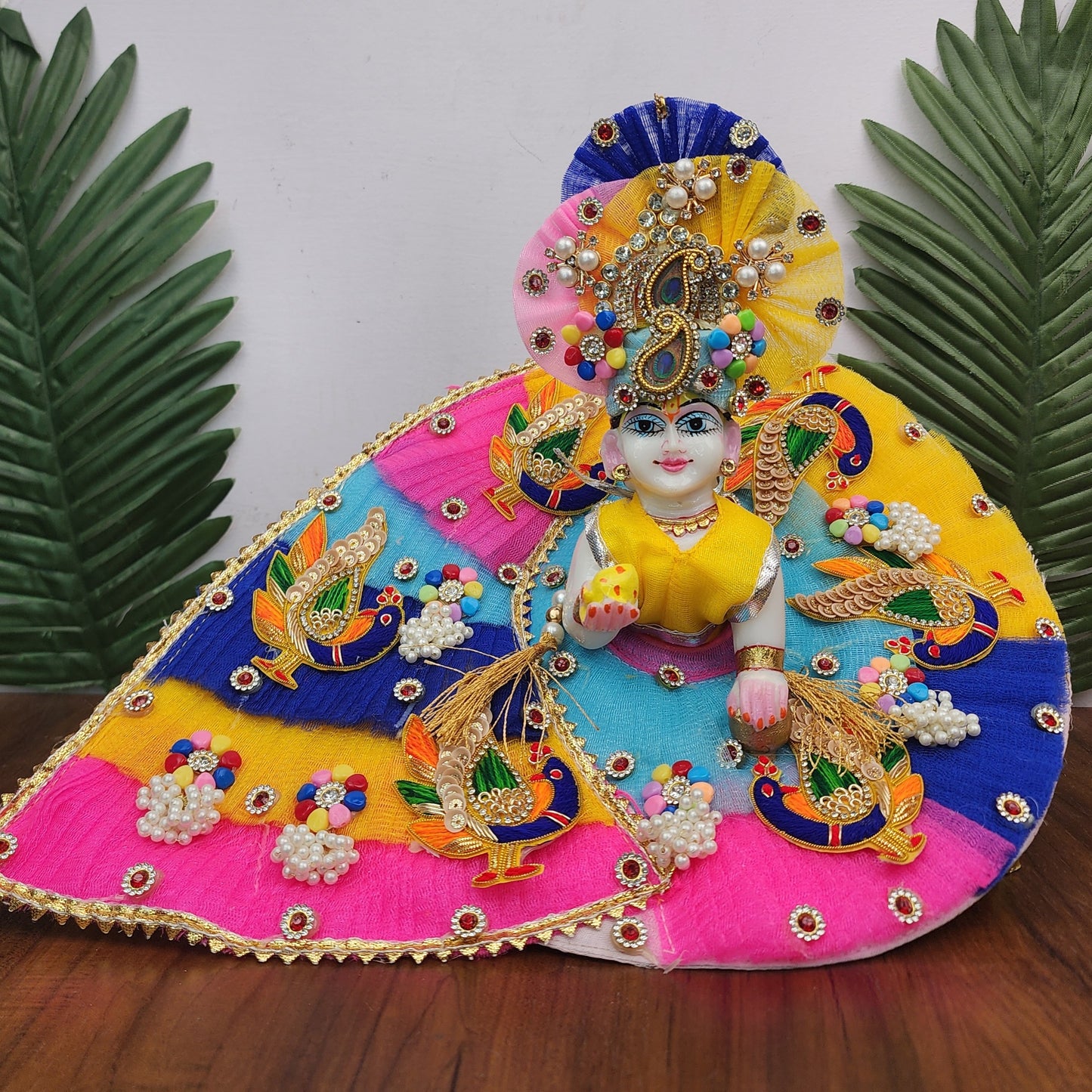 Beatiful multi mor dress for laddu gopal ji (Without jewellery)